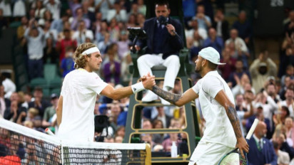 Tsitsipas dan Kyrgios Didenda Setelah Berulah di Wimbledon