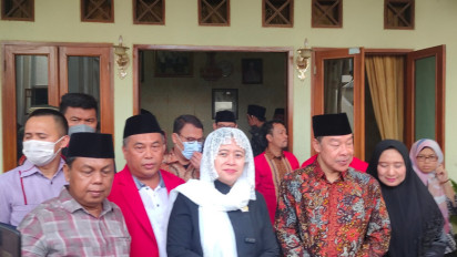 Puan Maharani Safari ke Pondok Pesantren di Cirebon, Minta Doa ke Kiai Adib. Mau Nyapres?