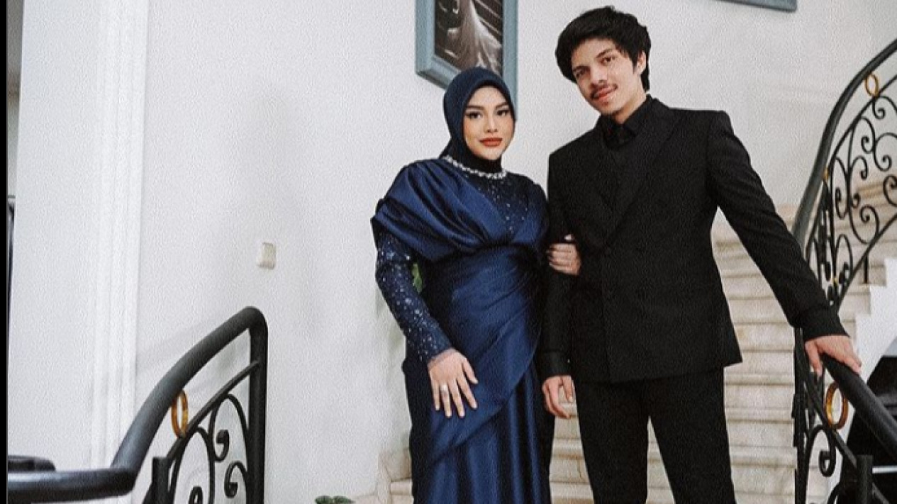 Tak Terbesit Pikiran untuk Pacaran, Aurel Hermansyah Ungkap Alasan Terima Ajakan Menikah Atta Halilintar
            - galeri foto