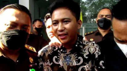 Tersangka Kasus Quotex Doni Salmanan Diserahkan ke Kejati Jabar