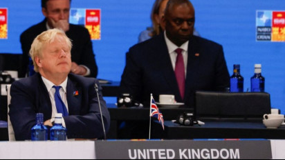 Dua Menteri Inggris Mundur, Posisi PM Inggris Boris Johnson Terancam