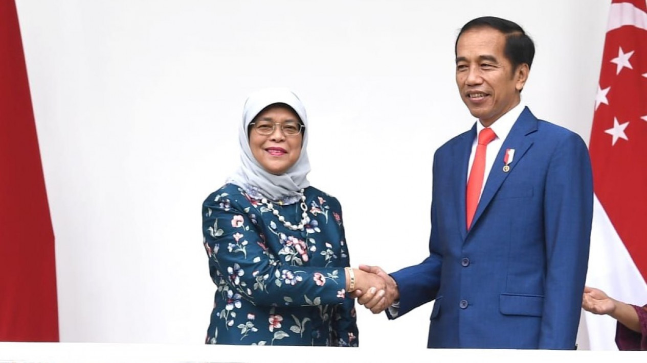 Presiden Singapura Halimah Yacob Dikabarkan Terinfeksi Covid-19, Kasus Corona Merajai Lagi
            - galeri foto