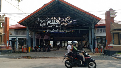 Soroti Pudak Galeri Rp8 Miliar jadi Bangunan Mubazir, Masyarakat Minta DPRD Gresik Jangan 'Cuci Tangan'