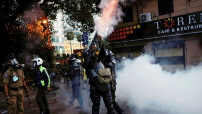 Warga Sri Lanka Serbu Kediaman Presiden di Kolombo, Mereka Menuntut Gotabaya Rajapaksa Mundur