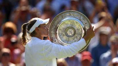 Elena Rybakina Juara Baru Wimbledon Setelah Taklukkan Ons Jabeur