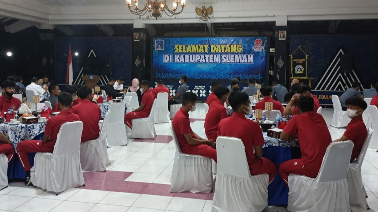 Jelang Piala AFF, Timnas U-16 'Sowan' Bupati Sleman
            - galeri foto