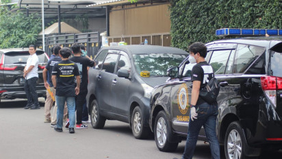 Polisi Jaga Ketat Olah TKP Lanjutan di Rumah Kadiv Propam, Wartawan Dilarang Mendekat
