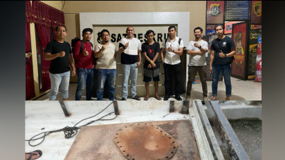 Curi Besi dalam Kapal Tongkang, Seorang Pria di Kendari Diringkus Polisi