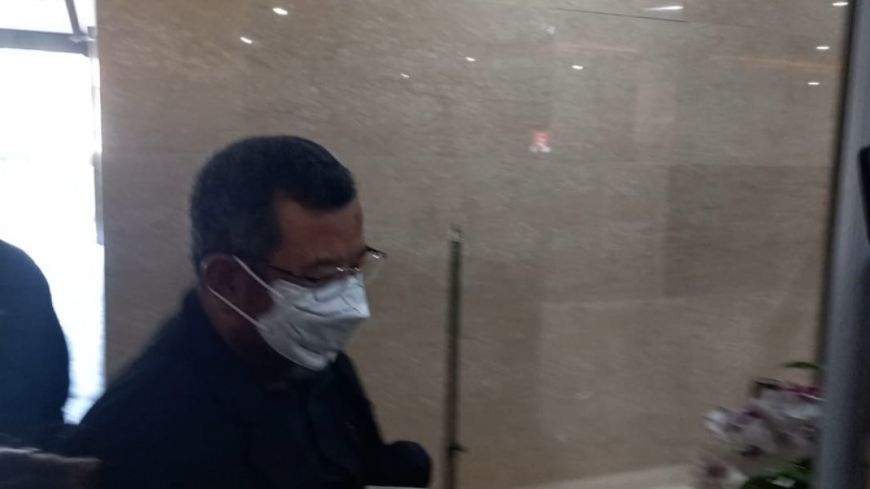 Diperiksa Kali Kelima, Pendiri ACT Ahyudin Akui Masih Jadi Saksi Dugaan Penyelewengan Dana Umat
            - galeri foto