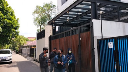 Polisi Akui Nikita Mirzani Tak Berada di Kediamannya Saat Penggeledahan