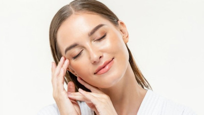 Tak Butuh Banyak Duit untuk Punya Kulit Glowing, Ramuan Nenek Moyang Ini pun Bisa Bikin Kulit Wajah Bersih dan Kinclong, Mau Coba?