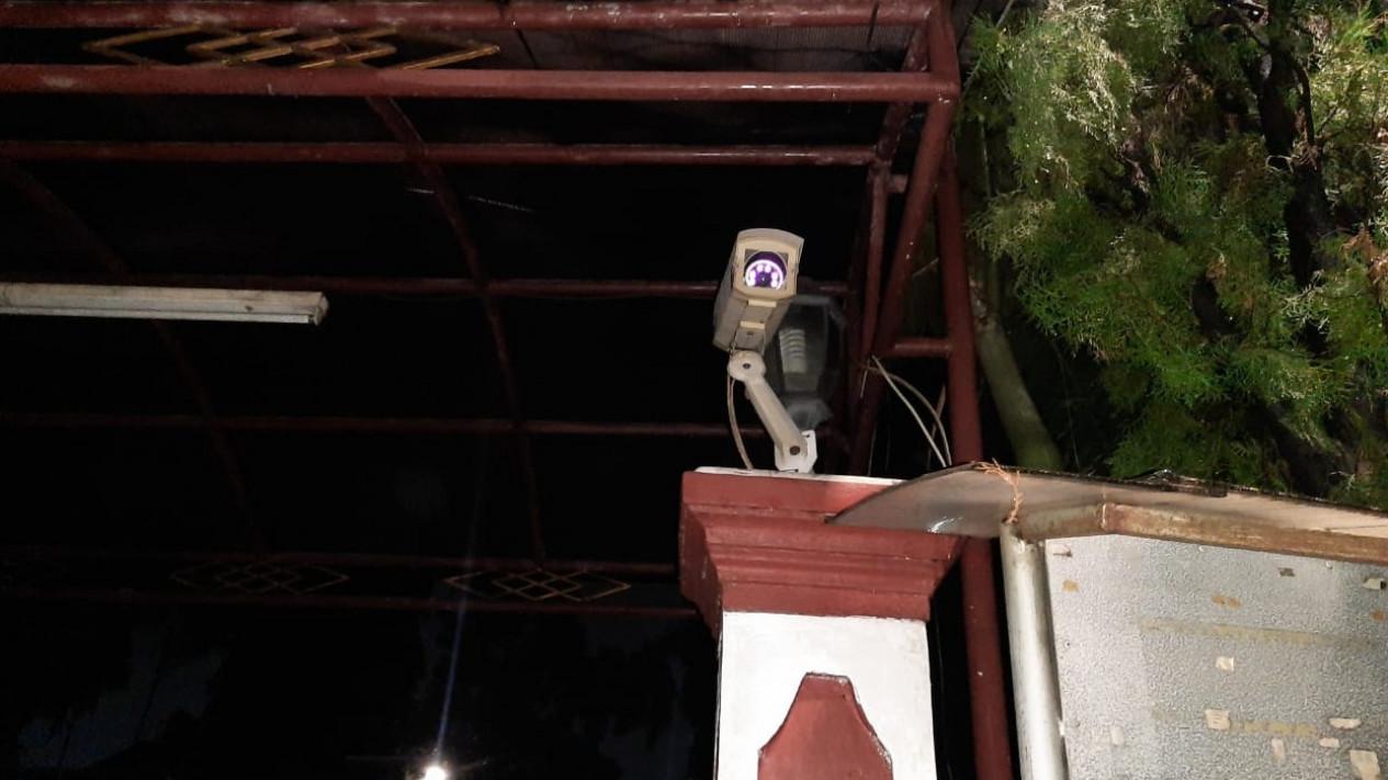 Misteri Rekaman CCTV Kompleks Kadiv Propam Ferdy Sambo, Ada yang Mengarah ke TKP dan Decoder yang Diganti
            - galeri foto