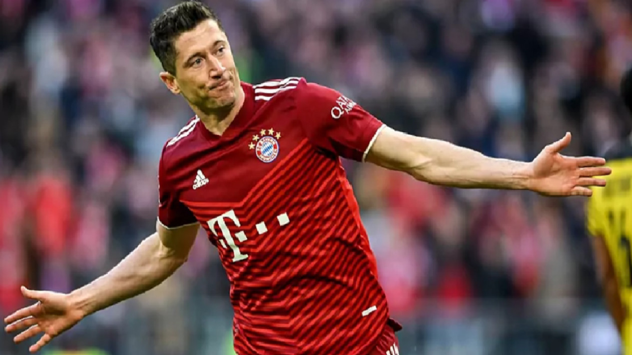 Bayern Akhirnya Setuju Lepas Lewandowski ke Barcelona
            - galeri foto