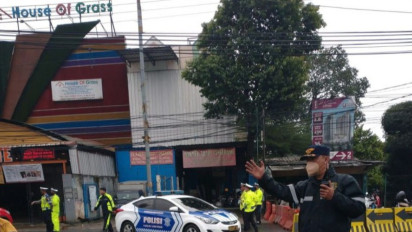 Sebanyak 126 Petugas Diterjunkan Mengurai Kemacetan Akibat Banjir di Kota Tangerang