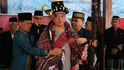 Menjaga Tanah Leluhur, Kombes Pol Parluatan Siregar Dikukuhkan Sebagai Ketua Adat Tabagsel