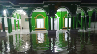 Penampakan 304 Rumah Terendam Banjir di Karawang