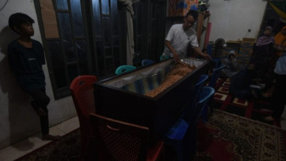 Jenazah Mahmud Ismaun Korban KKB di Papua Tiba di Palu