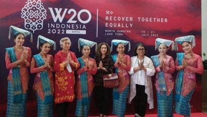 Peserta W20 Asal Rusia Kagumi  Keindahan Indonesia, Danau Toba Lebih Indah dari Danau di Eropa