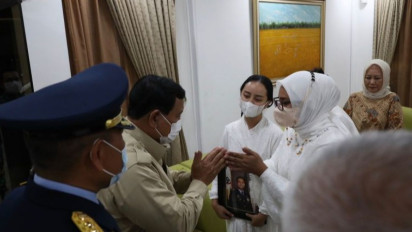 Prabowo Subianto Temui Keluarga Almarhum Kapten Pnb Anumerta Allan Korban Golden Eagle