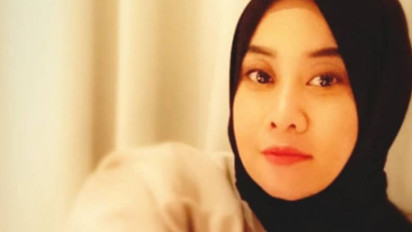 Tanpa Basa-basi, Denny Darko Tanya ke Puput Soal Open BO MiChat dan Pernah Kerja di Alexis, Jawaban Mantan Istri Doddy Sudrajat itu Begini