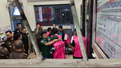 Kejari Situbondo Tahan 6 Orang Pegawai Dinas Lingkungan Hidup Diduga Korupsi Jasa Penyusunan AMDAL Rp1 Miliar