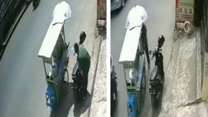 Viral Seorang Tukang Bakso Mencuri Uang Jutaan Rupiah dari Bagasi Motor yang Terparkir, Aksinya Terekam CCTV