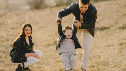 Pentingnya Peran Orang Tua dalam Tumbuh Kembang Anak Khususnya Pascapandemi, Pantau dari HPK, Gizi hingga Aspek Sosial