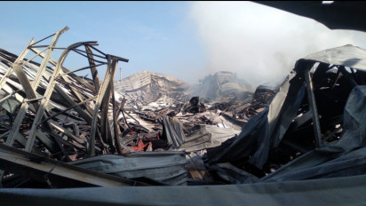 Selidiki Penyebab Kebakaran Pabrik Pupuk di Mranggen Demak, Polisi Lakukan Olah TKP