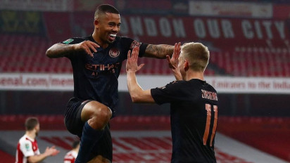 Terlihat Menonton Pertandingan Arsenal, Arteta Berharap Transfer Oleksandr Zinchenko Segera Selesai