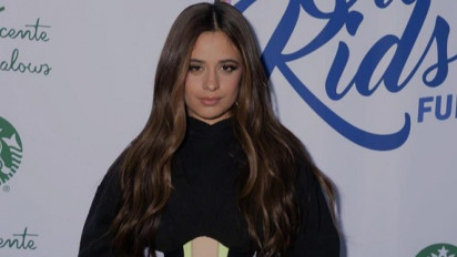 Camila Cabello Umumkan Positif Covid-19 Sambil Joget TikTok