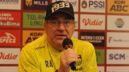 Jelang Laga Perdana melawan Bhayangkara FC, Robert Alberts Berharap Para Pemain Persib Bandung Bisa Tampil Maksimal