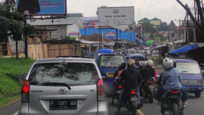 Petugas Berlakukan Searah di Puncak-Cianjur Cegah Macet Total