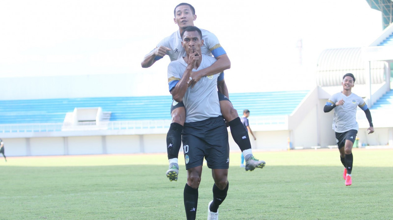 PSIM Yogyakarta Tekuk Sulut United 2-1
            - galeri foto