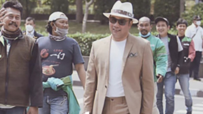 Ridwan Kamil Sentil Baim Wong soal Citayam Fashion Week: Biarkan Tetap Slebew Bukan Haute Couture
