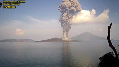 Gunung Anak Krakatau Berstatus Siaga Level III, Nelayan hingga Wisatawan Dilarang Mendekat