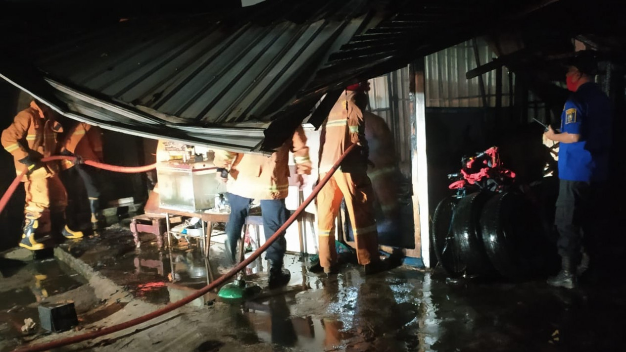 Kebakaran Tempat Pembuatan Kerajinan Perak di Kotagede Yogyakarta
            - galeri foto