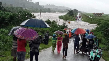 3 Penerbangan ke Bandara Ambon Dialihkan karena Cuaca Buruk