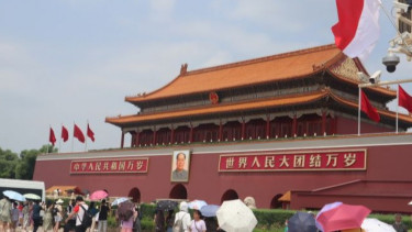 Penampakan Bendera Merah-Putih Berkibar di Kota Terlarang Tiananmen saat Jokowi Berkunjung ke China