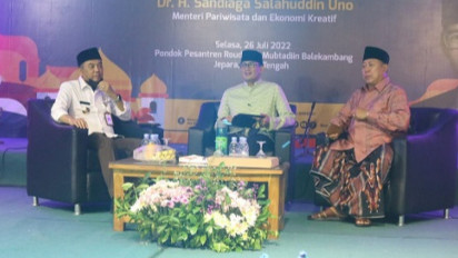 Sandiaga Uno Bagikan Tips Sukses Berwirausaha kepada Para Santri di Jepara