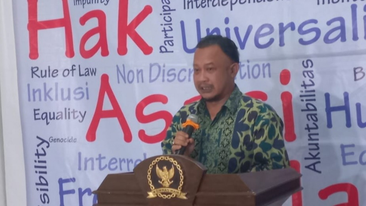 Terkuak! Komnas HAM Sebut Brigadir J Masih Hidup Saat Tiba di Duren Tiga
            - galeri foto