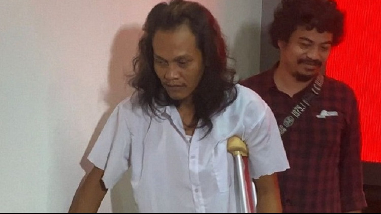 Kopda M Perintahkan Pembunuh Bayaran Tembak Kepala Rina Wulandari, Gagal karena Ini.....
            - galeri foto