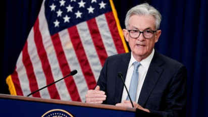 Wall Street Bergejolak Usai The Fed Pangkas Suku Bunga, Dow Tembus Rekor Baru