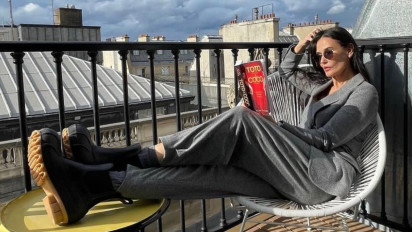 Mengaku Sudah Tua, Aktris Demi Moore Ogah Potong Rambut Untuk Perankan Film