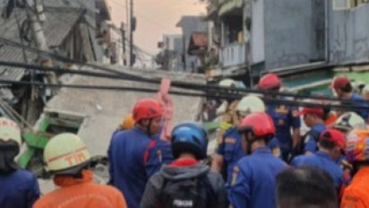 Satu Rumah Ambruk di Jakarta Pusat, Dua Meninggal Dunia