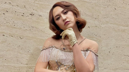 Diduga Kelelahan, Penyanyi Dangdut Happy Asmara Pingsan Diatas Panggung saat Konser di Pati