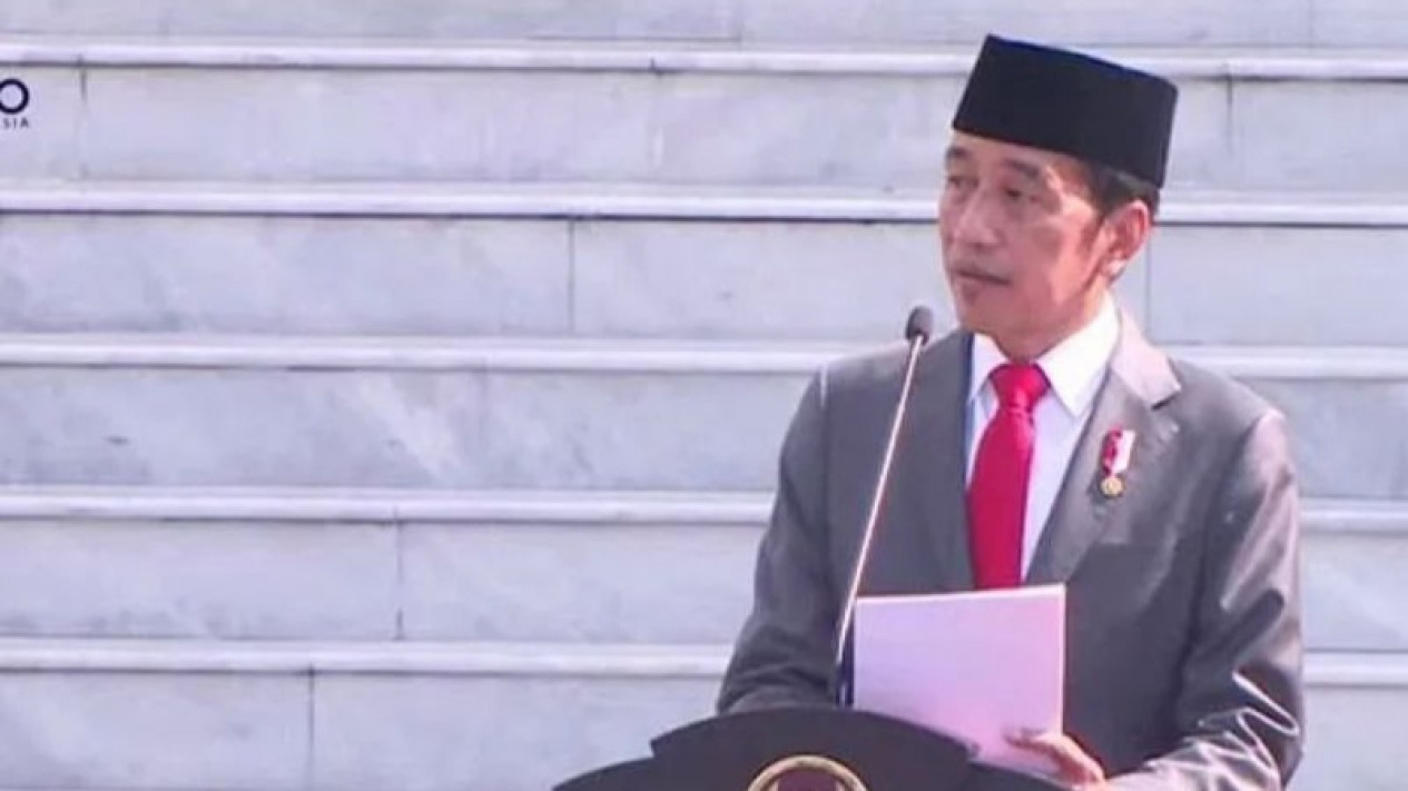 Ini Pesan Presiden Joko Widodo Kepada Para Relawan Hadapi Pilpres 2024: "Ojo Kesusu"
            - galeri foto
