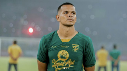 Leo Lelis Masih Belum Bisa Turun di Pertandingan Persebaya vs Persita