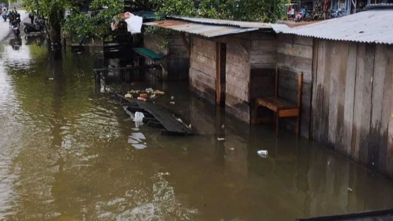 Sekitar 100 Rumah di Yakuhimo Papua Terendam Banjir
            - galeri foto