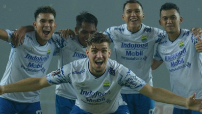 Akibat Ulah Suporter yang Menyalakan Flare, Persib Bandung Mendapat Denda dari Komdis PSSI Hingga Ratusan Juta
