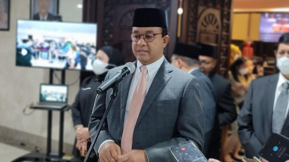 Interupsi Paripurna DPRD DKI, Anggota F-PKS Singgung soal LGBT di Citayam Fashion Week, Anies Jawab dengan Senyum